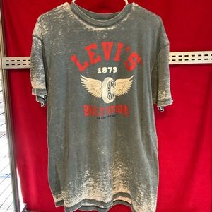 Levi’s Graphic Tee